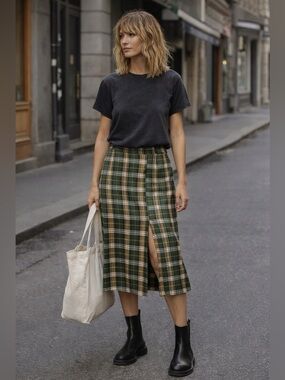 Parisian It Girl Green Plaid Skirt
